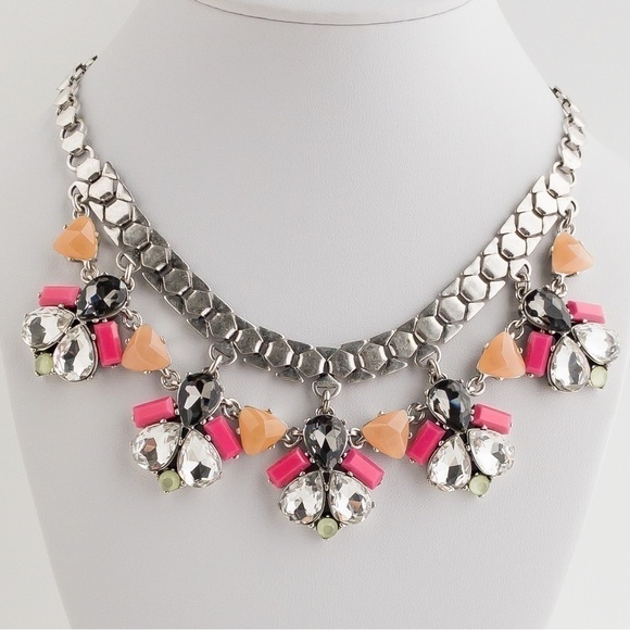 Stella & Dot Callie Statement Necklace Crystal Rhinestone Floral Silver Tone - Picture 4 of 15